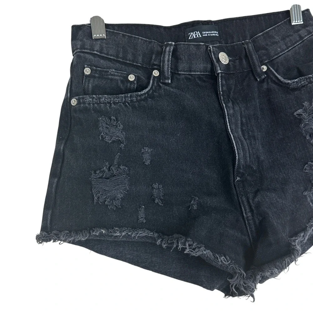 Zara High Rise Distressed Raw Hem Denim Shorts Black Edgy Grunge Size 2